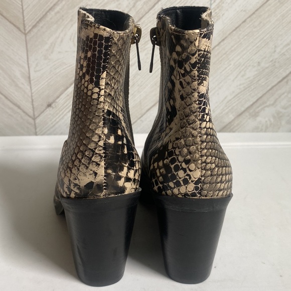 NEW Blondo Que snake print ankle boots 5.5 - Picture 5 of 13